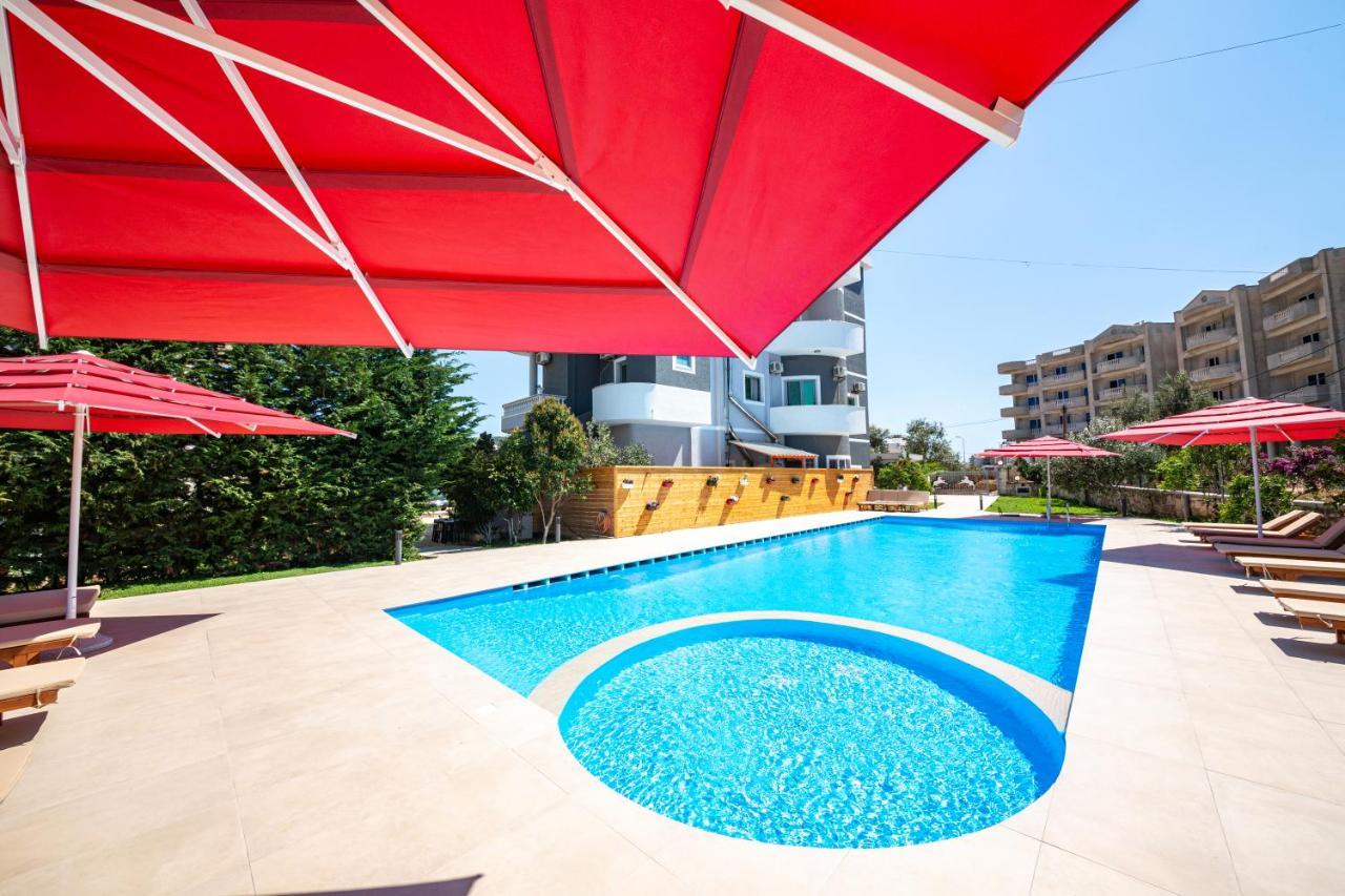 Qendra Hotel 3*