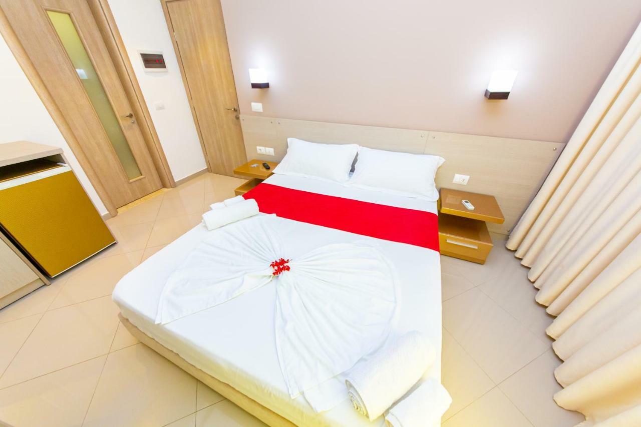 Qendra Hotel 3*